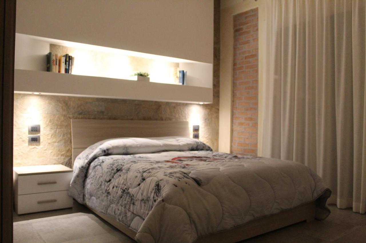 Villa Martina Desenzano del Garda Esterno foto