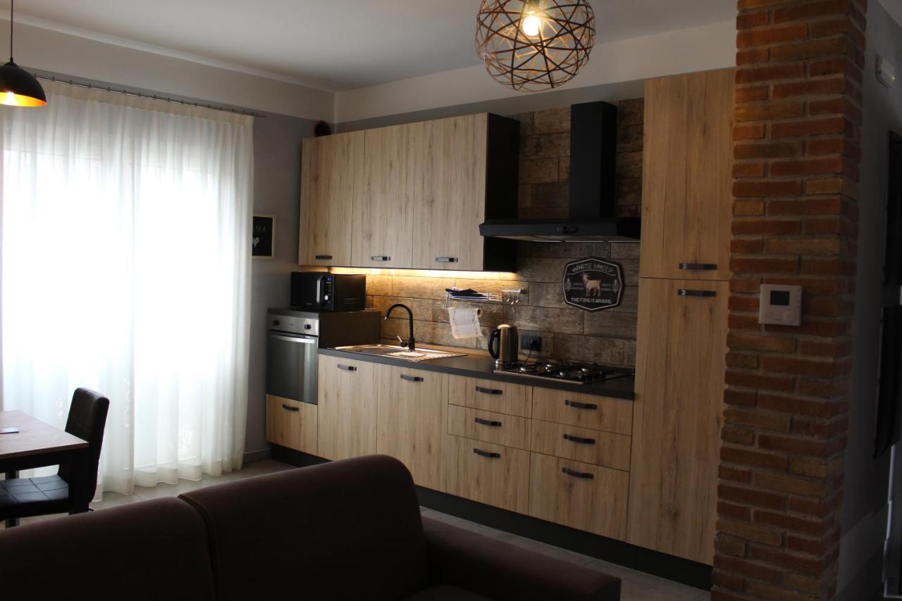 Villa Martina Desenzano del Garda Esterno foto