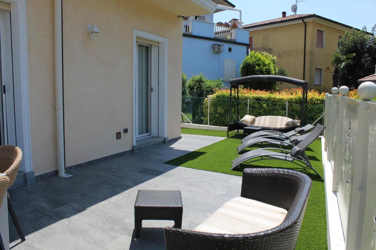 Villa Martina Desenzano del Garda Esterno foto