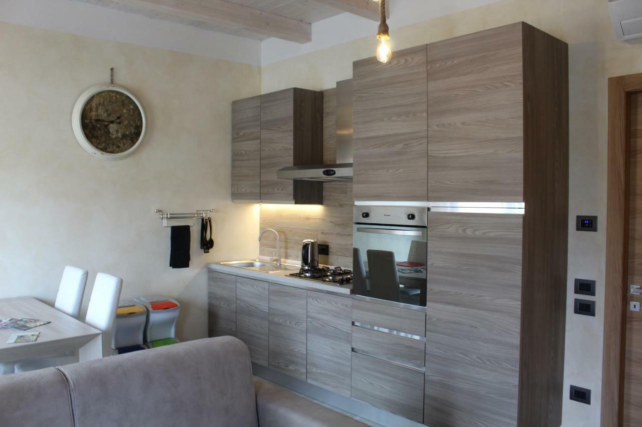 Villa Martina Desenzano del Garda Esterno foto